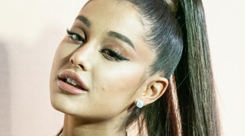 Ariana Grande Net Worth 2021 – How much is the Young Singer Worth?