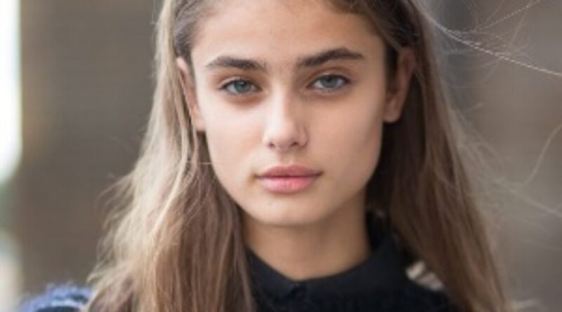 Taylor Hill Net Worth 2021