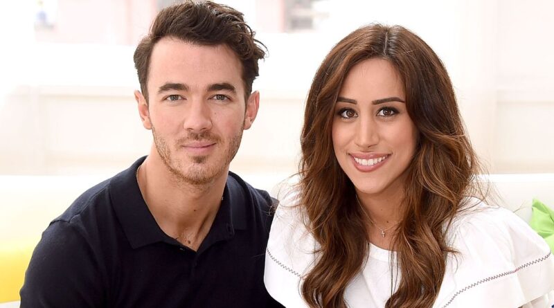 Danielle Jonas Deleasa Net Worth 2021