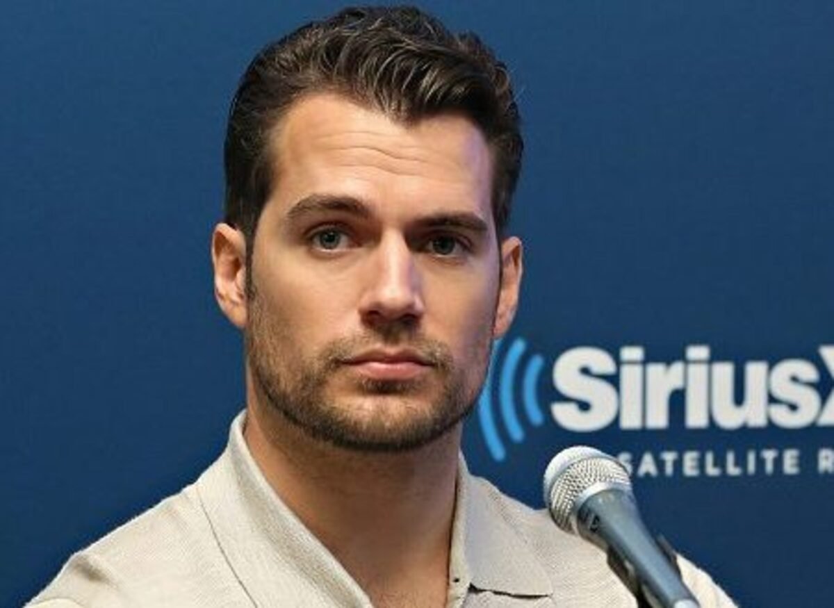 Henry Cavill Net Worth 2021